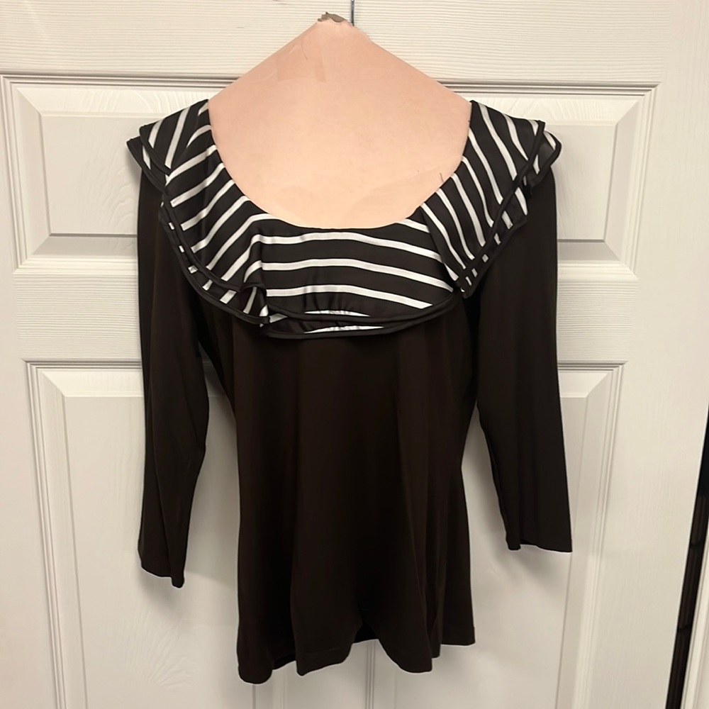 Ralph Lauren Size Medium Sexy, Slinky, Long Sleeved Sweater
